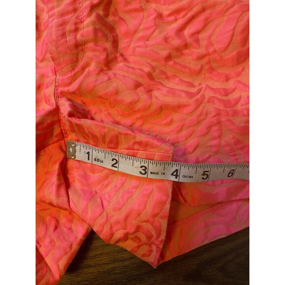 EUC Lilly Pulitzer 4" Jacquard Ellie Short in Flamingo sz: 4 - Picture 3 of 6